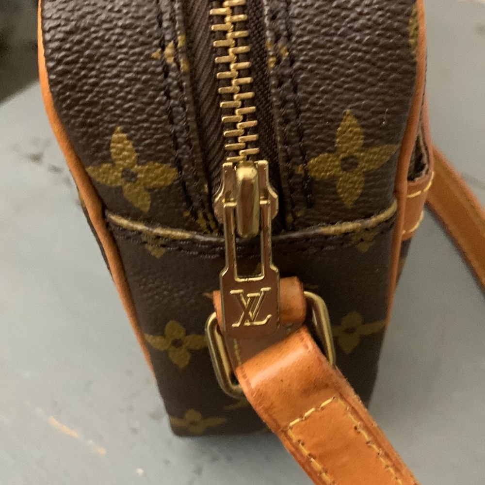 Louis Vuitton Monogram Crossbody Bag in Brown and Tan - Picture 15 of 15